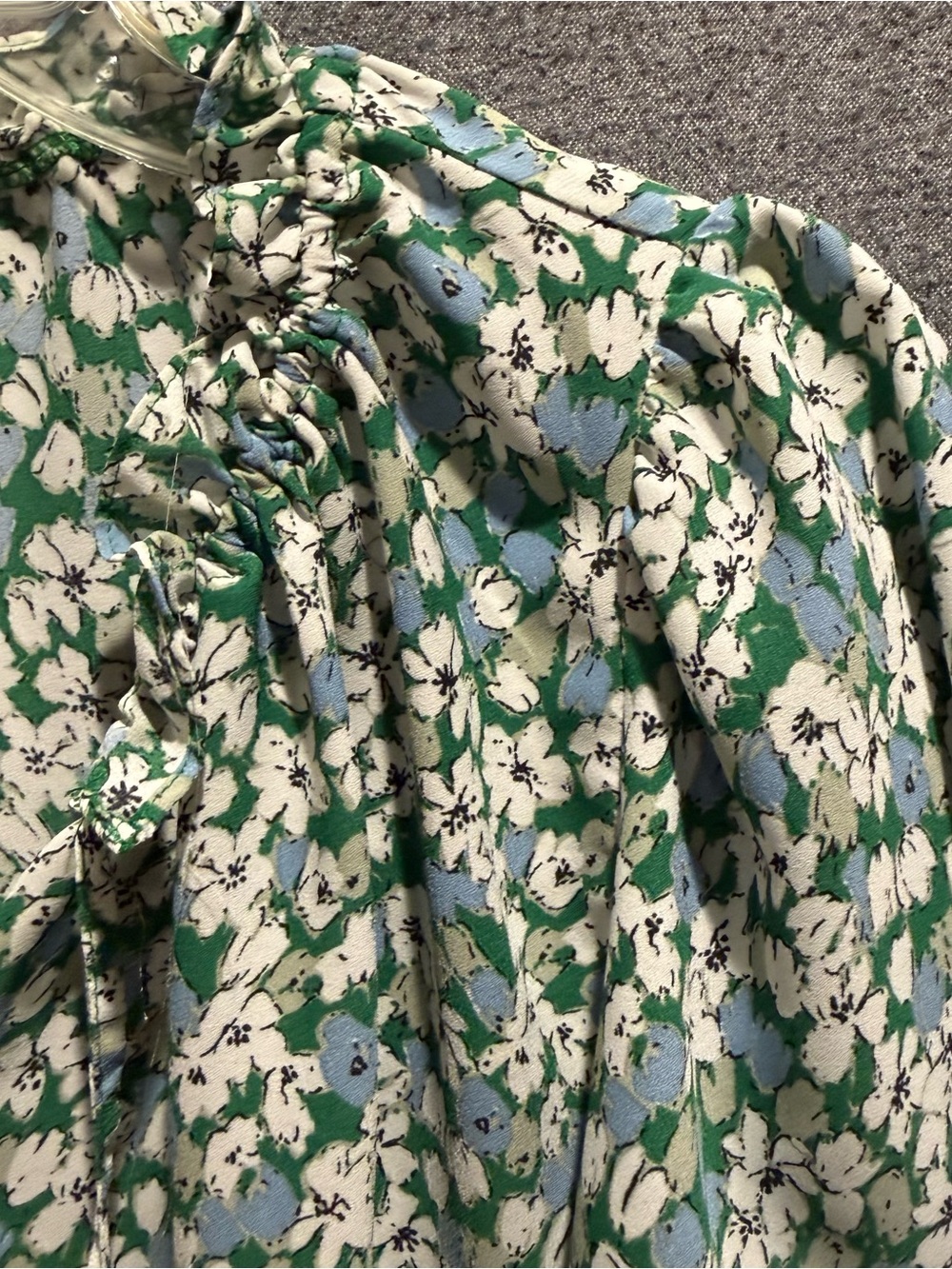 Max Studio Womens Plus 1X Green Floral Smocked Neck Blouse Short Sleeve Shirt - Picture 3 of 13